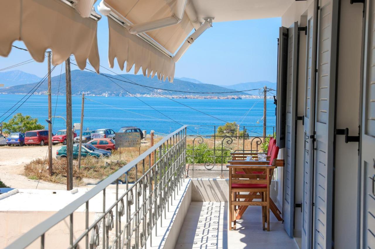 Axs First Floor Apartment Aegina Town Exterior foto