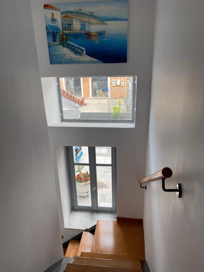 Axs First Floor Apartment Aegina Town Exterior foto